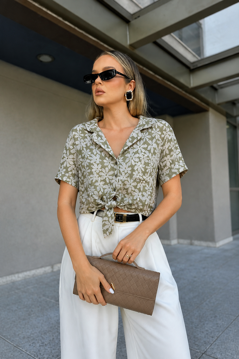 Blusa Mujer (Closet) · modelo